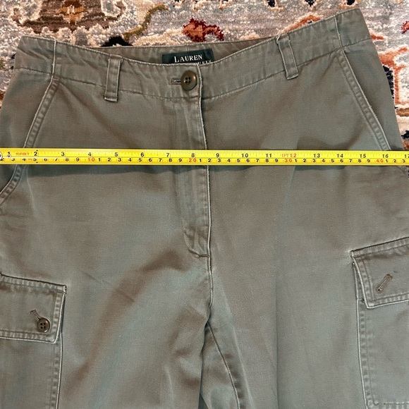 Lauren by Ralph Lauren green/khaki cargo pants in women’s 8P - Picture 3 of 7